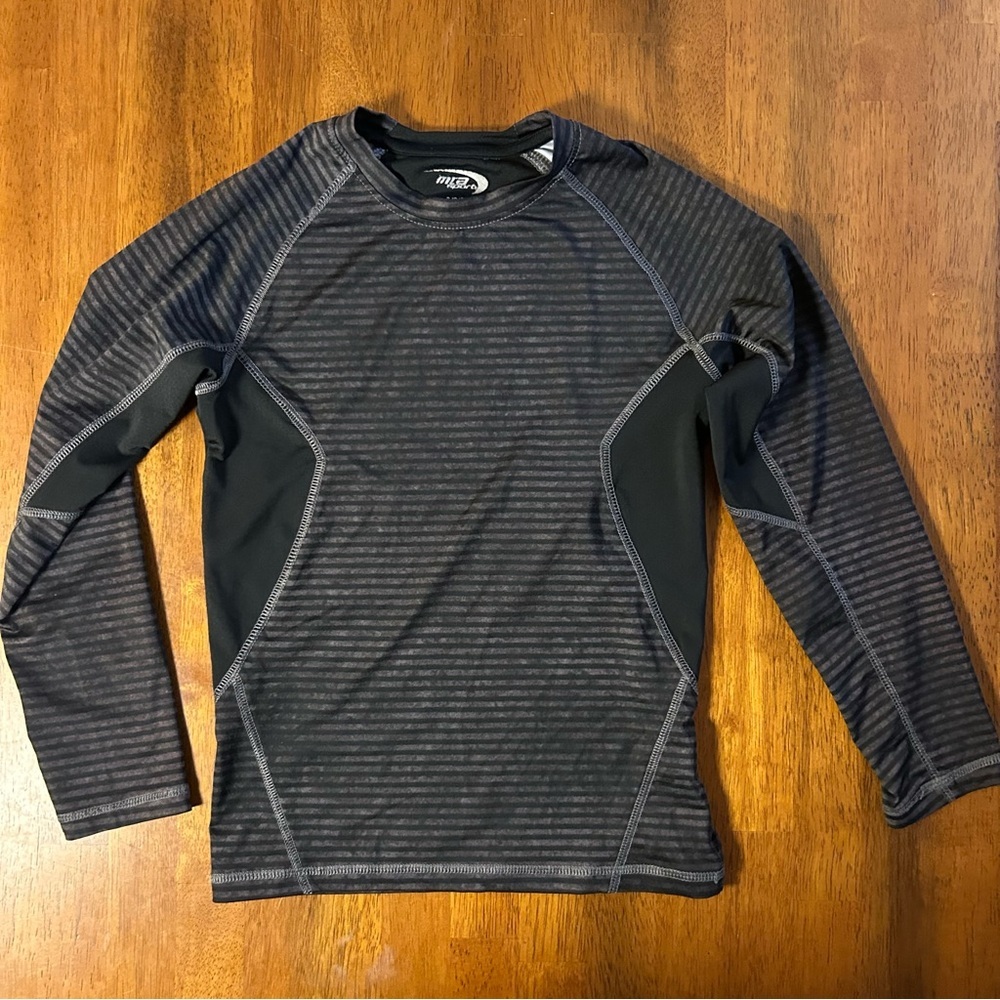Athletic Long Sleeve Base Layer-Size 6/7 | Black Gray Striped Performance Shirt